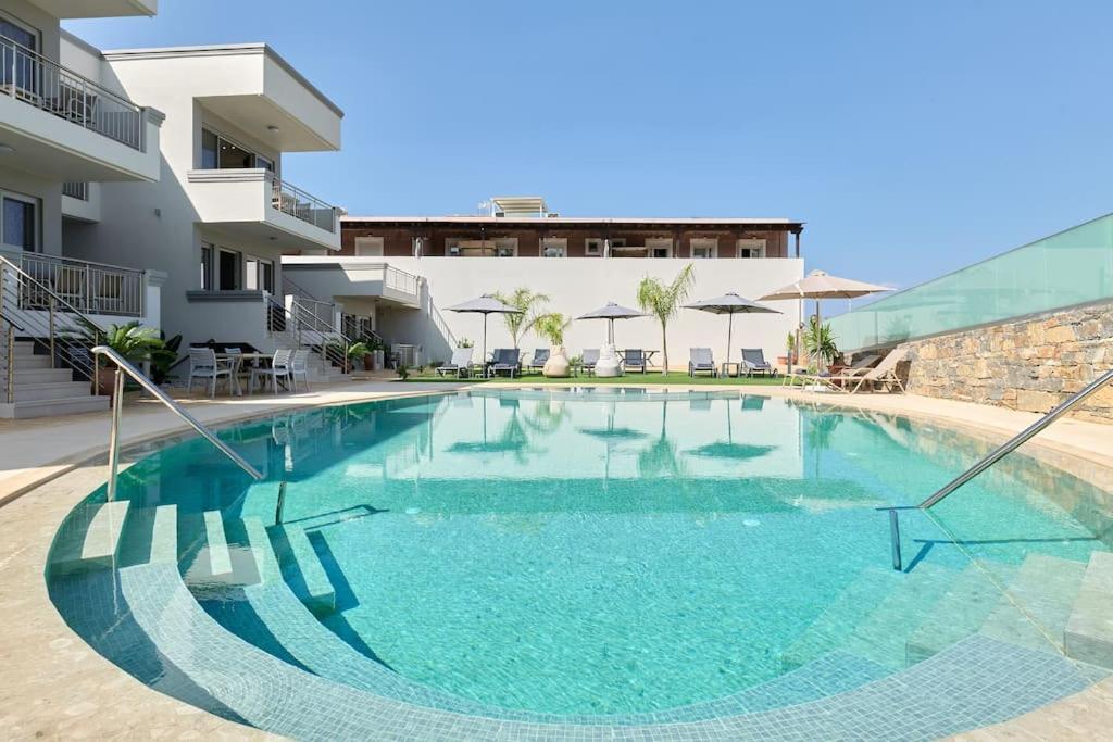 Modern Family Apartment Ewa With Pool, Dining Area On Crete Coast Stavromenos Dış mekan fotoğraf